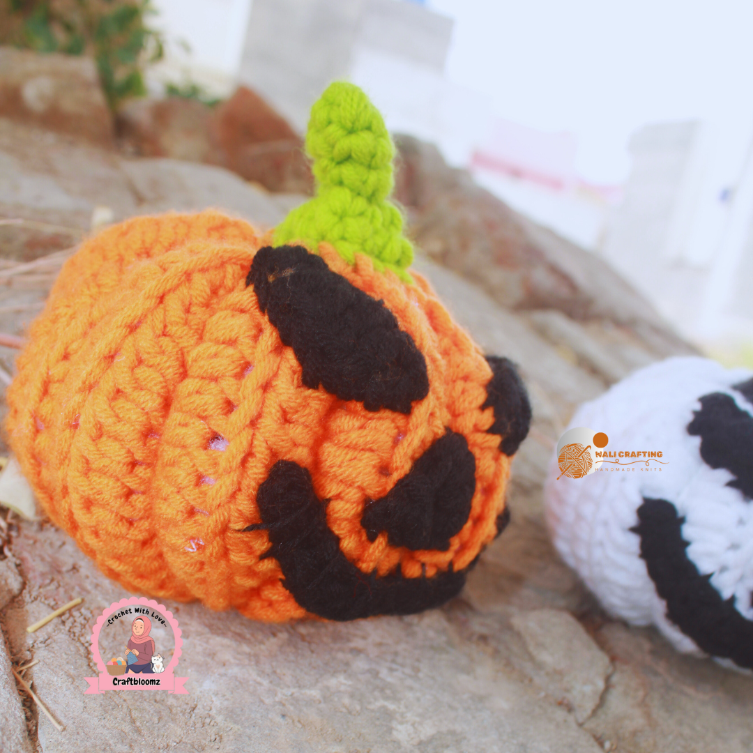 Crochet pumpkin Halloween pattern